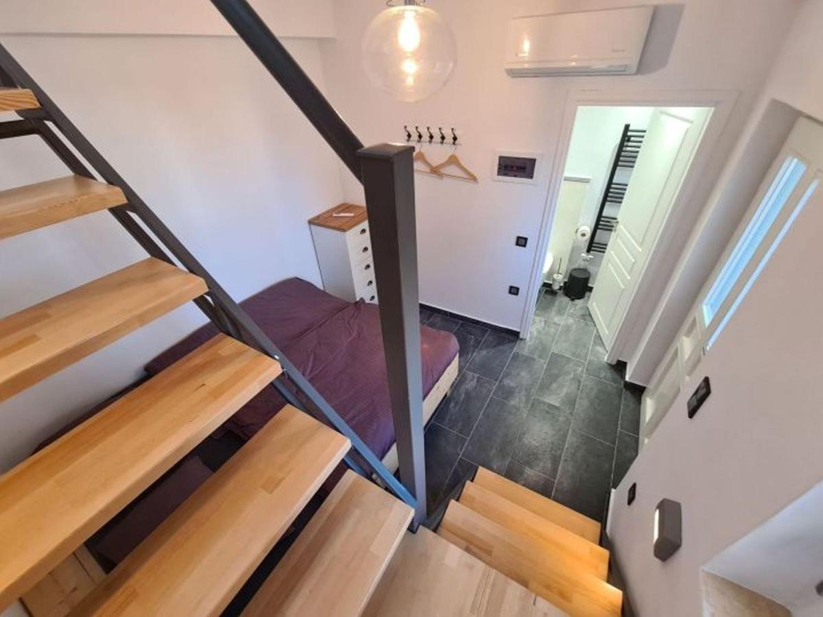 Gythio Townhouse Apartment Bagian luar foto