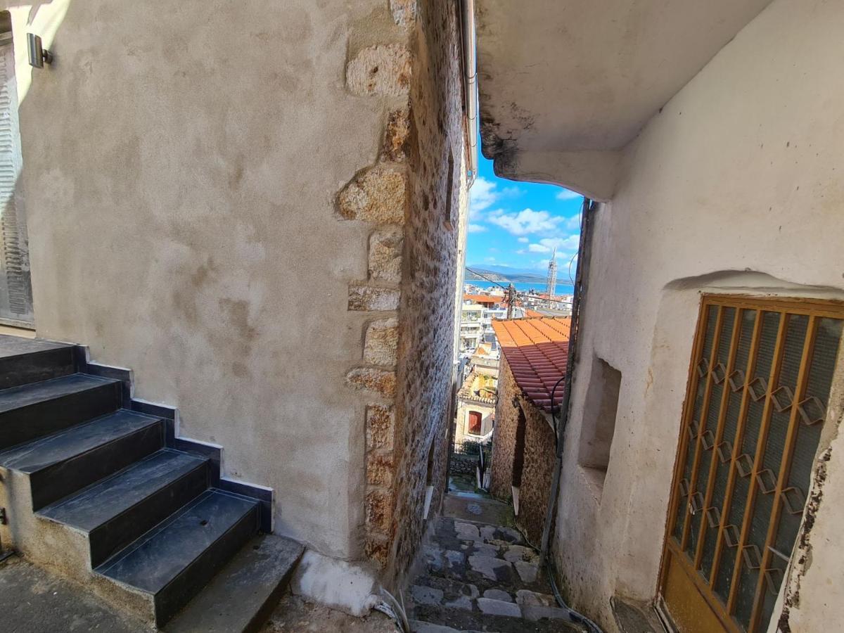 Gythio Townhouse Apartment Bagian luar foto